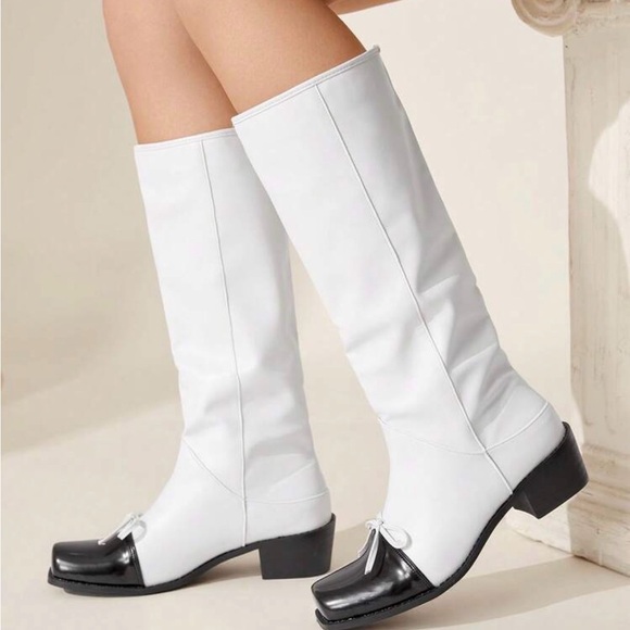 Stylish White and Black Knee-High Boots - Picture 2 of 6